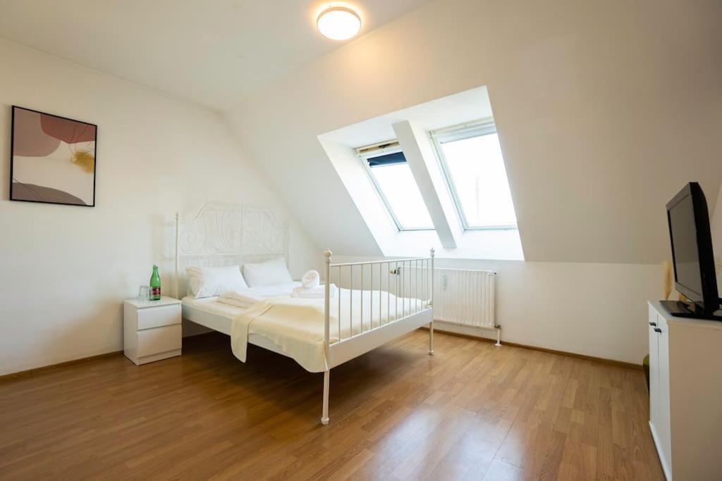 Stylish 2 Floor Penthouse • 15 Min To City Center Wien Ngoại thất bức ảnh